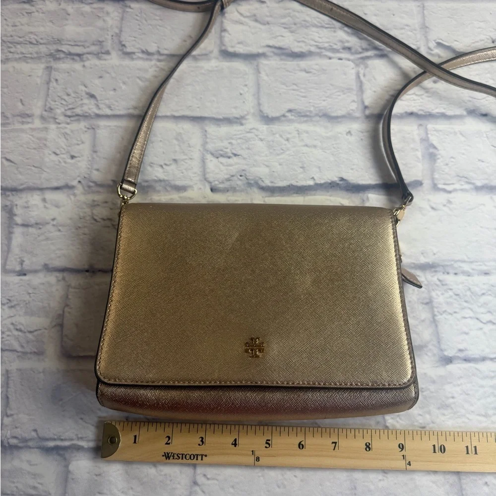 Tory Burch Emerson Combo Crossbody Bag in Metallic Rose Gold.